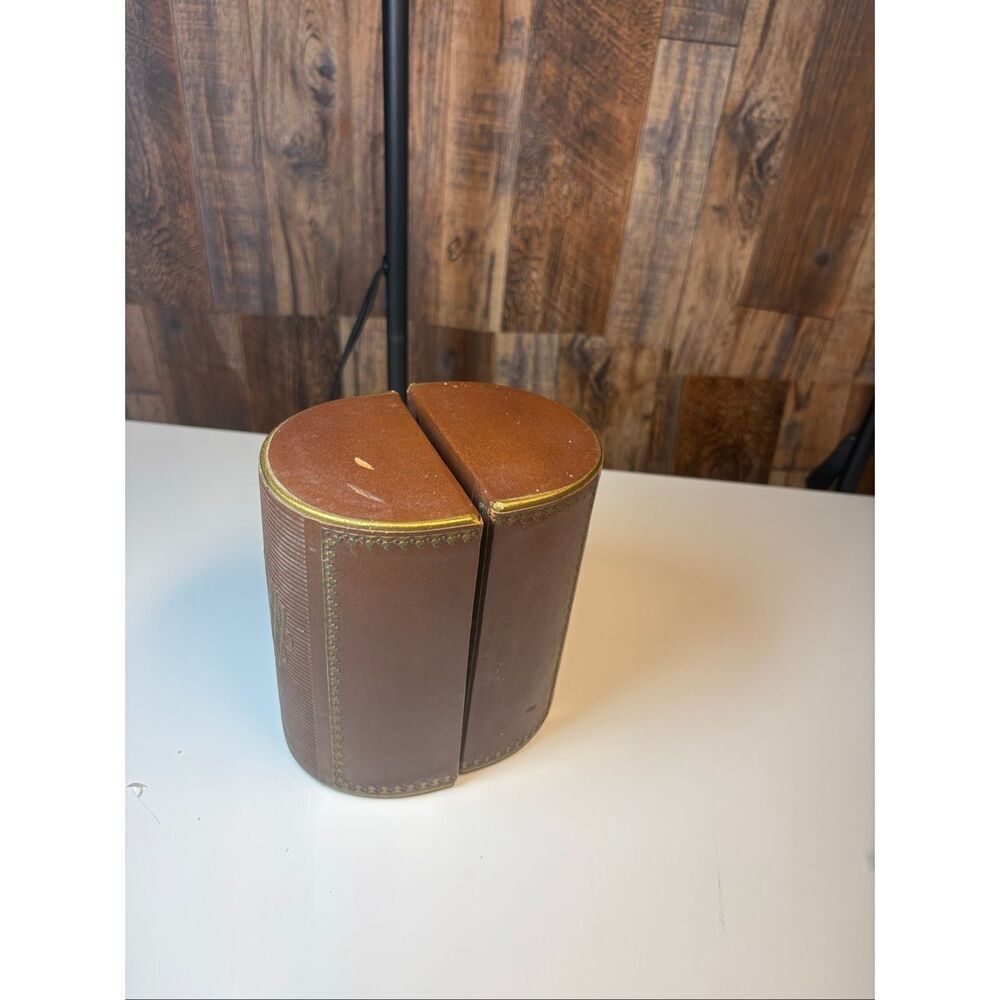 Vintage Set of 2 Faux Leather books ends with gilded edges